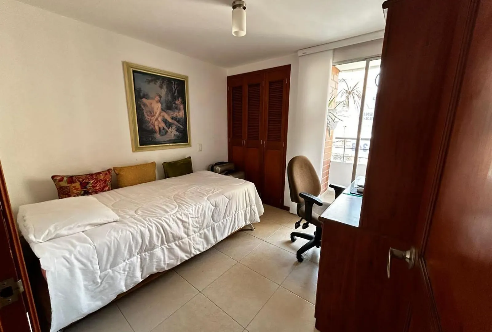 Bright And Modern Medellin Apartment Colômbia